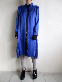 TOKIKO MURAKAMI       トキコ ムラカミ 30%OFF シャツドレス・ブルー×ブラック