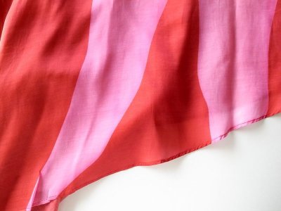 画像11: TOKIKO MURAKAMI       トキコ ムラカミ 30%OFF ドレープドレスプリント・print2