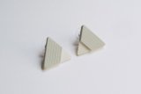 ilocami       イロカミ △SEER EARRING・グレー