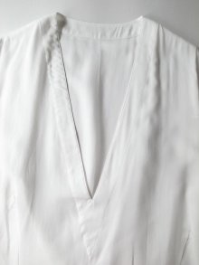 他の写真2: sulvam       サルバム  "long v-neck SH”ロングVネックシャツ