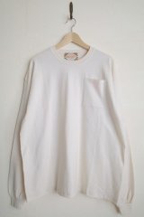 RELAX FIT       リラックスフィット ”POCKET LONGSLEEVE T－SHIRT”・クリーム