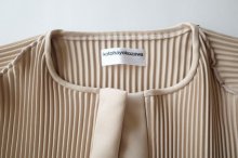 他の写真2: kotoha yokozawa       50％OFF コトハヨコザワ pleats coat・beige