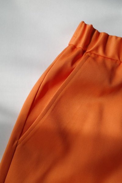 画像2: WATARU TOMINAGA       elastic waist shorts・orange