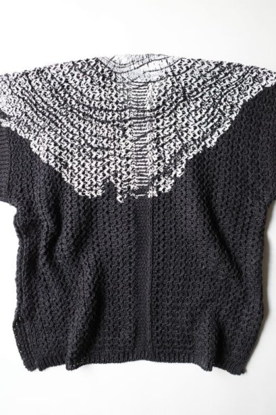 画像2: Khéiki       Printed Panel Sweater・Black