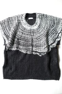 Khéiki       Printed Panel Sweater・Black