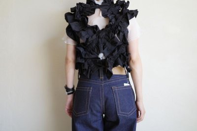 画像10: HOUGA       kiki frill vest・BLACK