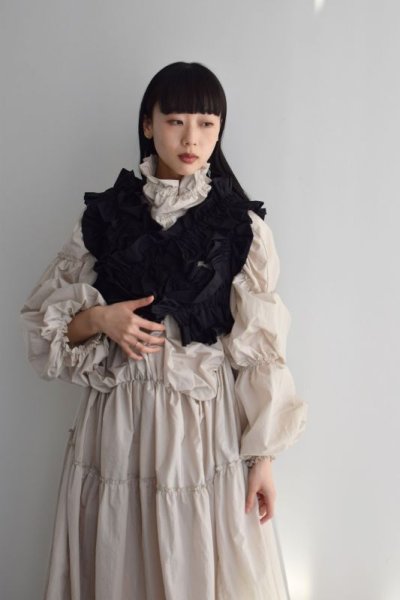 画像16: HOUGA       kiki frill vest・BLACK