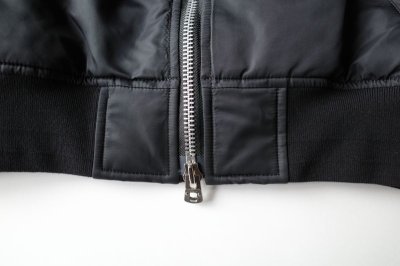 画像15: TAKAHIROMIYASHITATheSoloist.       two-way cropped bomber jacket.・black