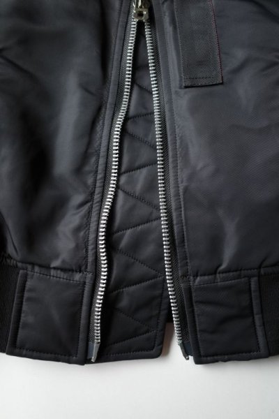 画像19: TAKAHIROMIYASHITATheSoloist.       two-way cropped bomber jacket.・black