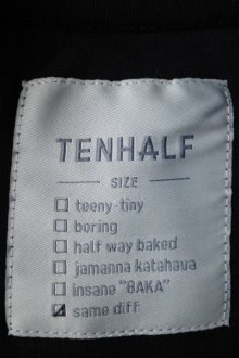 他の写真1: TENHALF       WORLD IS ONE T-SHIRT・BLACK