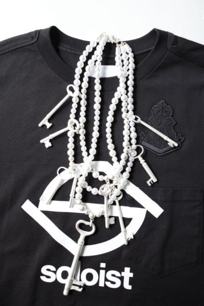 画像8: TAKAHIROMIYASHITATheSoloist.       pearl necklace with five keys.(8mm)