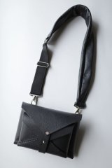 ebagos  エバゴス　　フニュ シュリンク 封筒型3WAY バッグ・ブラック