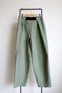 RELAX FIT       リラックスフィット ”NPID NYLON BEACH SLACKS” ライトオリーブ