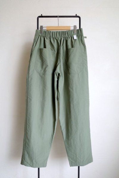 画像2: RELAX FIT       リラックスフィット ”NPID NYLON BEACH SLACKS” ライトオリーブ