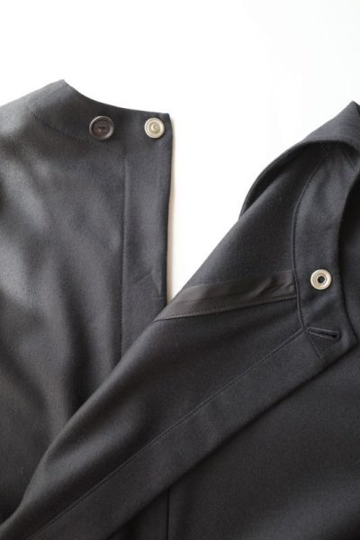 画像4: TAKAHIROMIYASHITATheSoloist.       v-neck medical coat.