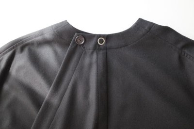 画像3: TAKAHIROMIYASHITATheSoloist.       v-neck medical coat.