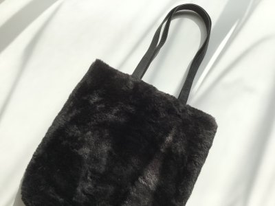 画像2: ssstein         ACRYLIC FUR TOTE BAG・GREY KHAKI