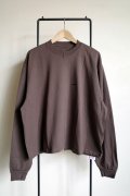 renewces       "Front switching over 1 point embroidery T-sh"・moka brown