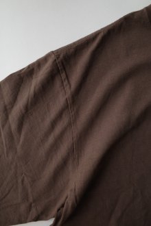 他の写真3: renewces       "Front switching over 1 point embroidery T-sh"・moka brown