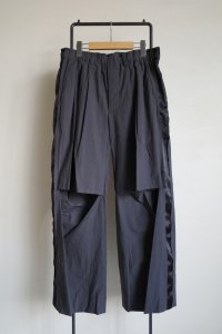 THE JEAN PIERRE       3Tuck Easy Trouser ・fade blk