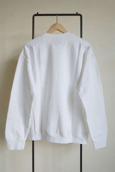 画像2: RELAX FIT       リラックスフィット ”Muff Pocket Crew Sweat”スウェットシャツ・ホワイト