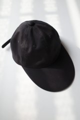 mister it.       Moi-cap-misterit・black