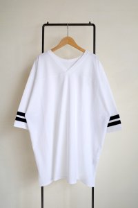 THE SUNNY       FOOTBALL T-SHIRT・white/black