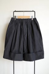 Dulcamara　　　　　　ダブルヘムショートパンツ