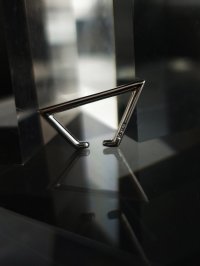 revie objects       〈LINKING〉shard earcuff SV