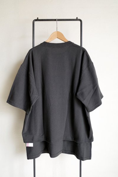 画像2: renewces       "different lengths for front&back T-sh"・off black