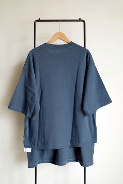 画像2: renewces       "different lengths for front&back T-sh"・blue