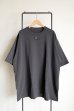 画像1: renewces       "different lengths for front&back T-sh"・off black (1)