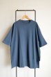 画像1: renewces       "different lengths for front&back T-sh"・blue (1)
