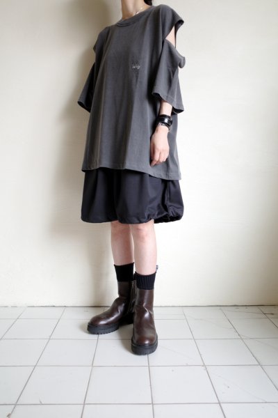 画像10: renewces       "inside-out shoulder slits T"・shadow×monotone