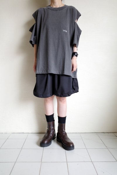 画像9: renewces       "inside-out shoulder slits T"・shadow×monotone
