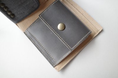 画像6: ebagos  エバゴス　　ブライドルレザーカシメ二つ折財布・グレイ