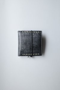 ebagos  エバゴス　　ブライドルレザーカシメ二つ折財布・ブラック