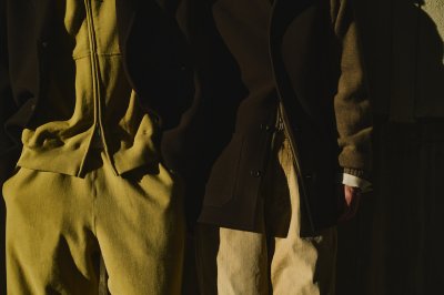 画像1: FOLL       antique washed baggy sweatpants・faded camel