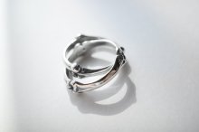他の写真2: TAKAHIROMIYASHITATheSoloist.       bone shaped dual ring.