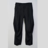 beauty・beast       Croissant Flare Double Pocket・black