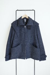 fluss      pleated shoulder blouson・navy dog wool