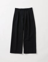 FOLL       washed wool straight slacks・dark navy