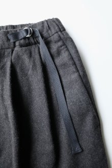 他の写真2: Dulcamara　　　　　　縮絨ウールタックワイドパンツ・ダークブラウン