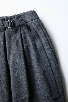 他の写真2: Dulcamara　　　　　　縮絨ウールタックワイドパンツ・チャコールグレー