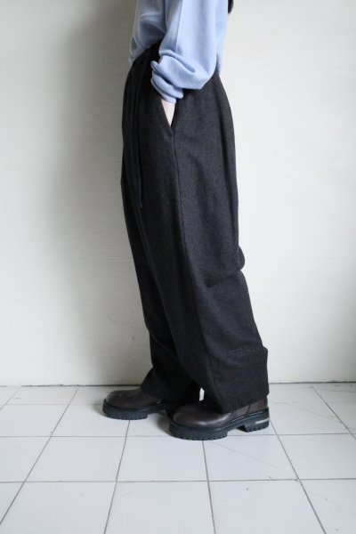画像9: Dulcamara　　　　　　縮絨ウールタックワイドパンツ・ダークブラウン