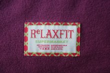 他の写真1: RELAX FIT       リラックスフィット ”FLEECE MUFFLER MINNEAPOLIS”・バーガンディ×グリーン