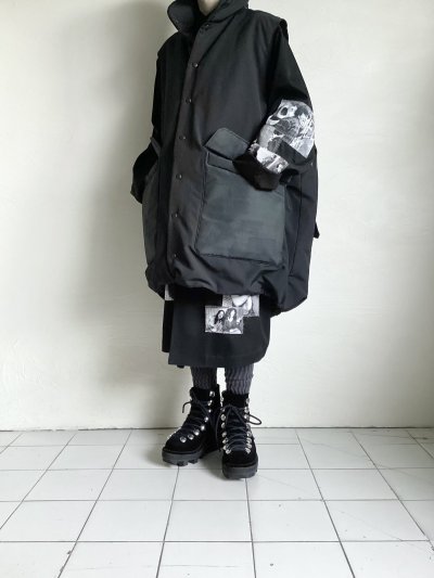 画像21: blackmeans irregular       オーバーサイズパデットスリーブレスコート・BLACK