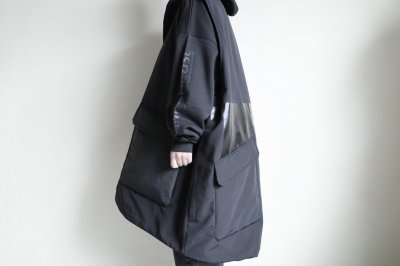 画像12: blackmeans irregular       オーバーサイズパデットスリーブレスコート・BLACK