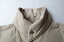 他の写真1: blackmeans irregular       オーバーサイズパデットスリーブレスコート・BEIGE
