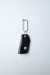 NL       ニール TOTAL1.5 レザーキーホルダー・ブラック